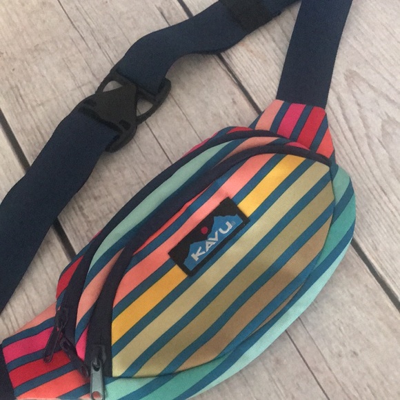 KAVU Spectator Belt Bag Polyester Hip Fanny Pack - Picture 5 of 8
